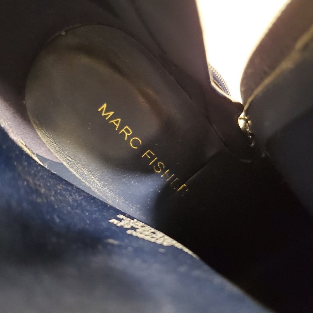 Marc Fisher Suede ankle boots - Picture 7 of 7